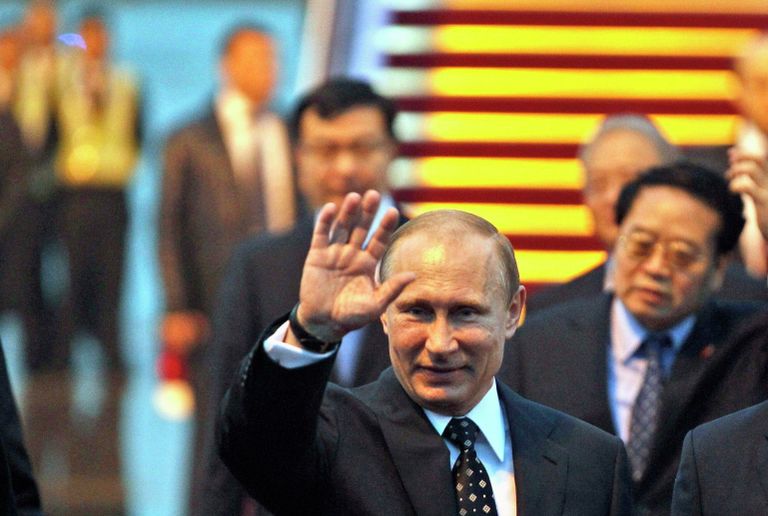 Президент России Владимир Путин в китайском аэропорту во время визита в КНР Президент России Владимир Путин в китайском аэропорту во время визита в КНР