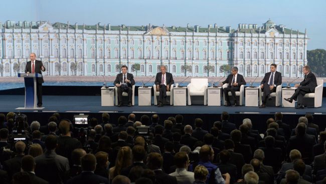В.Путин принимает участие в работе ПМЭФ в Санкт-Петербурге В.Путин принимает участие в работе ПМЭФ в Санкт-Петербурге