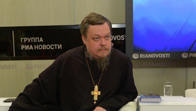 Протоиерей Всеволод Чаплин во время конференции Религия и мировоззрение Протоиерей Всеволод Чаплин во время конференции Религия и мировоззрение
