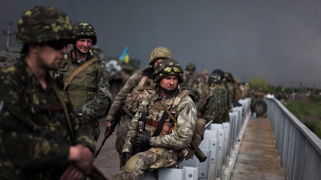Украинские солдаты. Архивное фото Украинские солдаты. Архивное фото