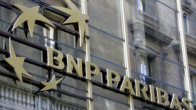 Офис банка BNP Paribas в Париже. Архивное фото Офис банка BNP Paribas в Париже. Архивное фото