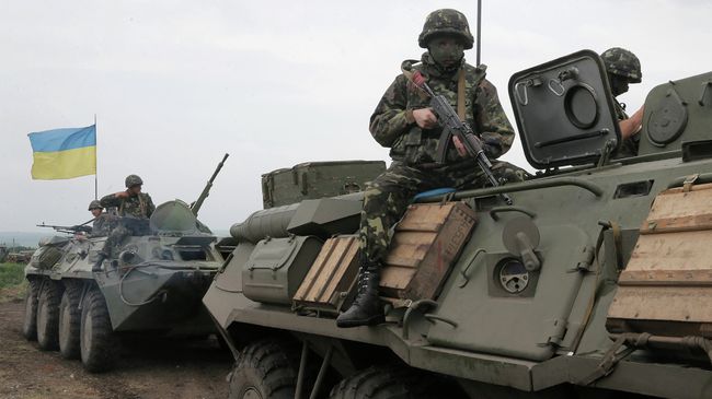 Военнослужащие украинской армии, архивное фото Военнослужащие украинской армии, архивное фото