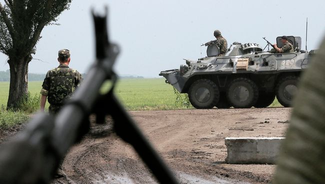 Солдаты украинской армии возле Славянска