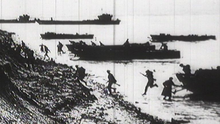 Высадка союзных войск в Нормандии 6 июня 1944 года. Архивные кадры