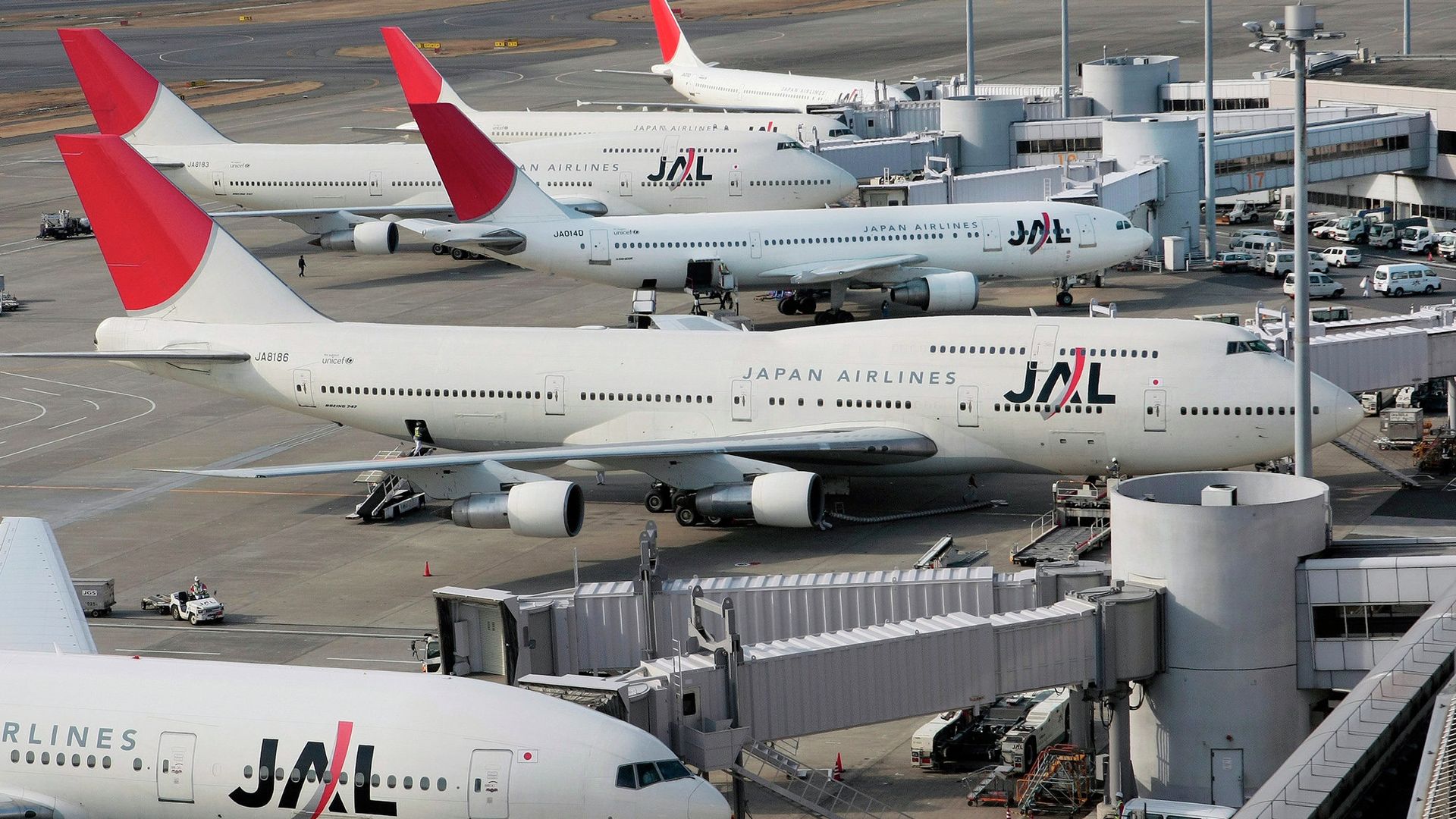 Самолеты авиакомпании Japan Airlines Самолеты авиакомпании Japan Airlines - РИА Новости, 1920, 24.02.2022