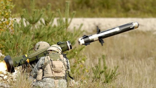 Американский переносной противотанковый ракетный комплекс (ПТРК) FGM-148 Javelin. Архивное фото Американский переносной противотанковый ракетный комплекс (ПТРК) FGM-148 Javelin. Архивное фото