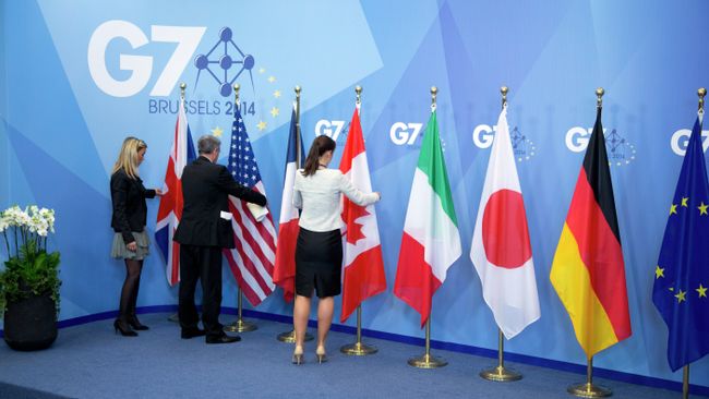 G7