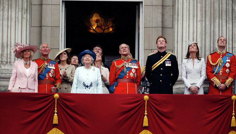 Королевская семья на церемонии Trooping The Colour Королевская семья на церемонии Trooping The Colour