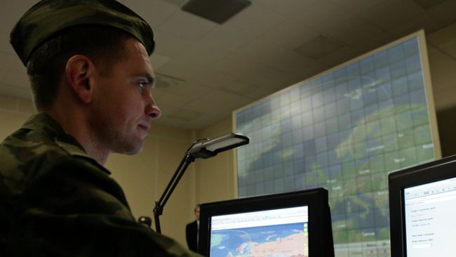 Командный пункт системы предупреждения о ракетном нападении РЛС. Архивное фото