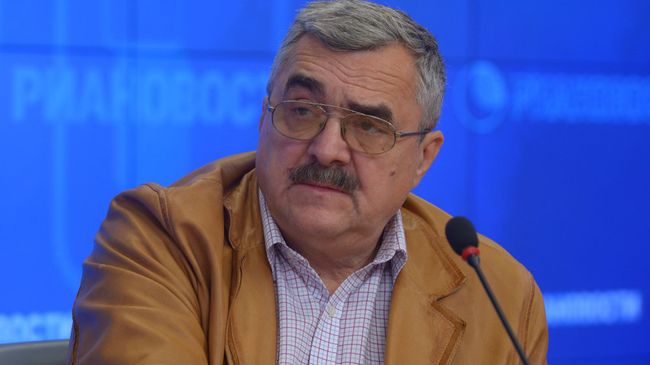 Заместитель директора Института стран СНГ Владимир Жарихин Заместитель директора Института стран СНГ Владимир Жарихин