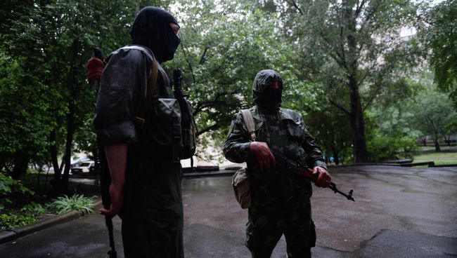 Ситуация у воинской части № 3004 в Донецке. Архивное фото Ситуация у воинской части № 3004 в Донецке. Архивное фото