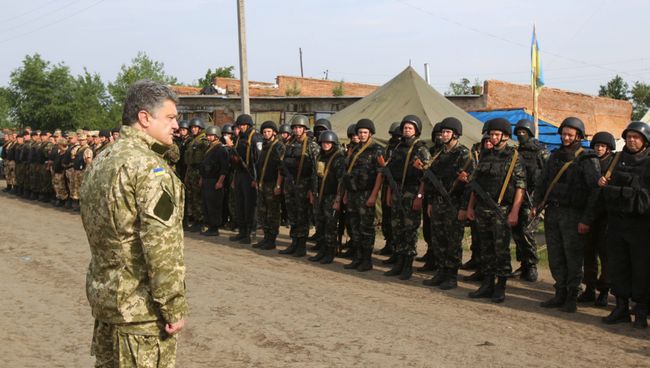 Президент Украины Петр Порошенко, архивное фото Президент Украины Петр Порошенко, архивное фото