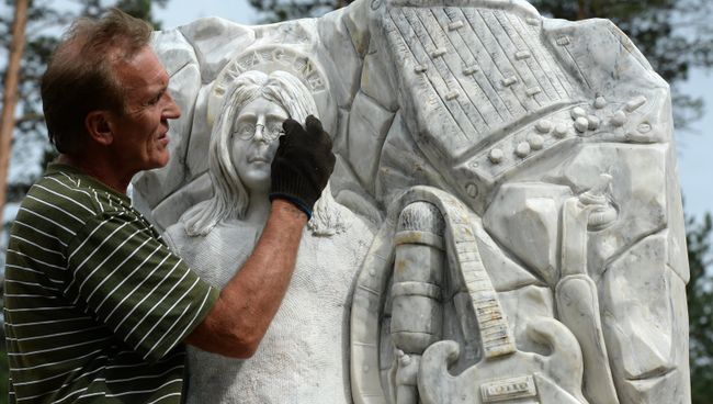 Скульптор Владимир Войчишин из Алтайского края