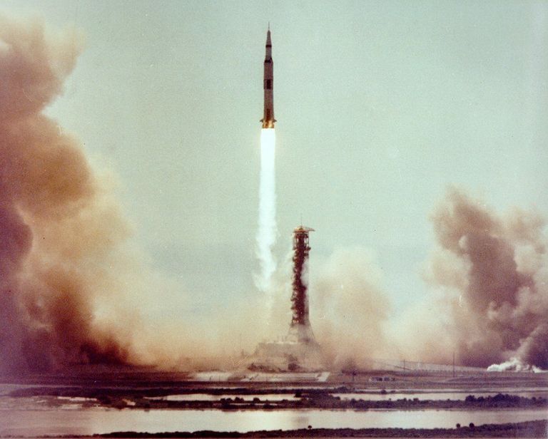 Старт ракеты Аполлон 11 Старт ракеты Аполлон 11