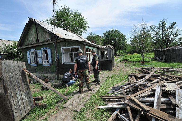Город Донецк Ростовской области со стороны Украины был обстрелян фугасными снарядами Город Донецк Ростовской области со стороны Украины был обстрелян фугасными снарядами
