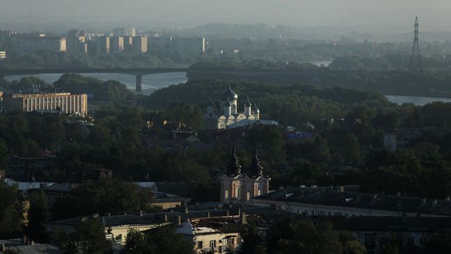 Вид на город Великий Новгород. Архивное фото Вид на город Великий Новгород. Архивное фото