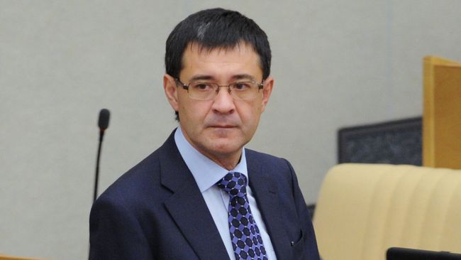 Первый заместитель председателя комитета Госдумы по энергетике Валерий Селезнев