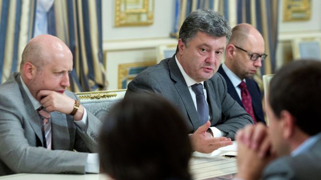 Встреча Петра Порошенко с представителями Верховной Рады. Архивное фото. Встреча Петра Порошенко с представителями Верховной Рады. Архивное фото.