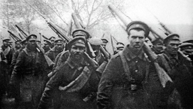 Отправка солдат на фронт во время Первой Мировой войны