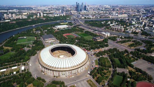 Большая спортивная арена Лужники. Архивное фото Большая спортивная арена Лужники. Архивное фото