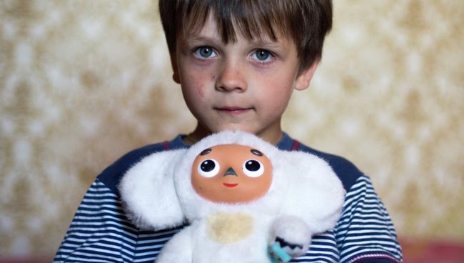 Семья беженцев из Луганской области