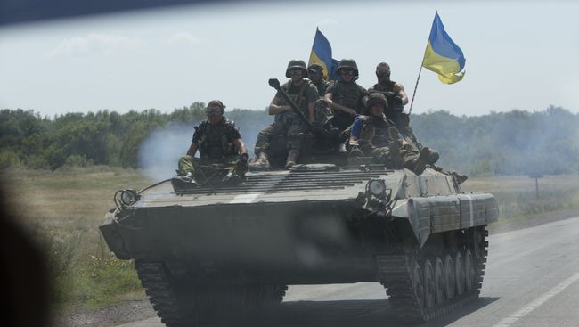 Украинские военные в Донецкой области, архивное фото Украинские военные в Донецкой области, архивное фото