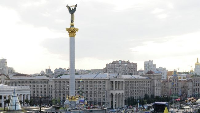 Палаточный лагерь на площади Независимости в Киеве, архивное фото Палаточный лагерь на площади Независимости в Киеве, архивное фото