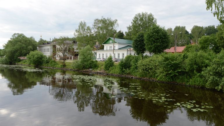 Вид на дом-музей Исаака Левитана в городе Плес. Архивное фото Вид на дом-музей Исаака Левитана в городе Плес. Архивное фото