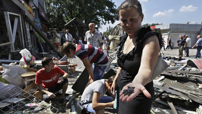 Последствия удара украинской артиллерии по Донецку