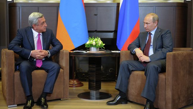 Встреча В.Путина с С.Саргсяном. Архивное фото Встреча В.Путина с С.Саргсяном. Архивное фото
