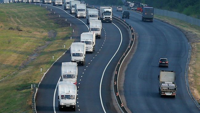 Грузовики с гуманитарным грузом для восточной Украины Грузовики с гуманитарным грузом для восточной Украины