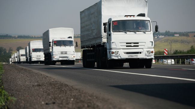 Конвой с российской гуманитарной помощью Украине продолжает движение. Архивное фото Конвой с российской гуманитарной помощью Украине продолжает движение. Архивное фото