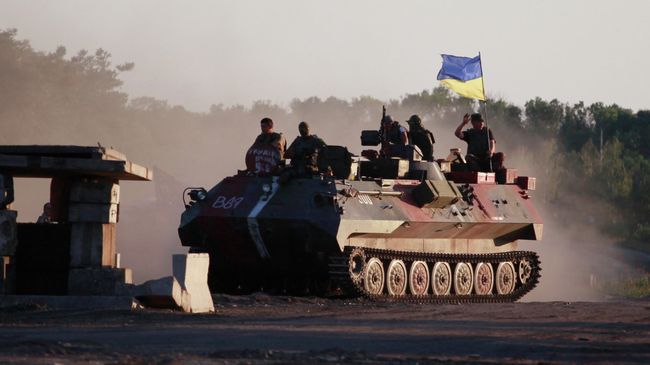 Украинские военные в Донбассе, архивное фото Украинские военные в Донбассе, архивное фото