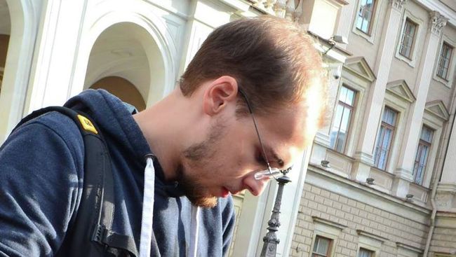 Корреспондент радио Эхо Москвы в Петербурге Арсений Веснин Корреспондент радио Эхо Москвы в Петербурге Арсений Веснин