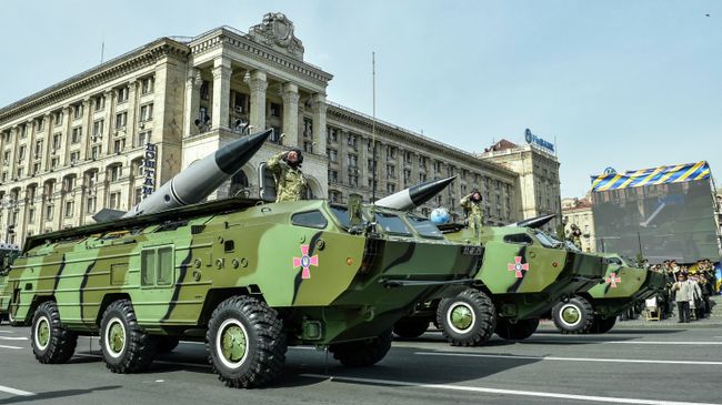 Ракетные комплексы 9К79 Точка-У вооруженных сил Украины. Архивное фото