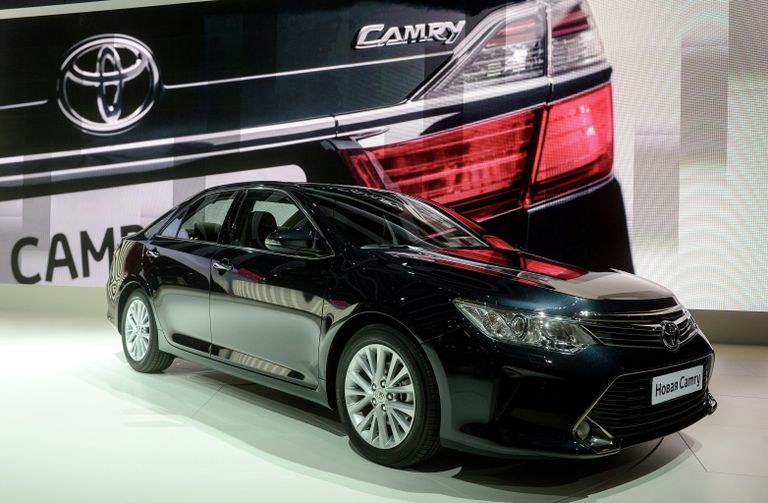 Автомобиль Toyota Camry на Московском международном автомобильном салоне 2014 Автомобиль Toyota Camry на Московском международном автомобильном салоне 2014