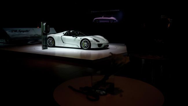 Автомобиль Porsche 918 Spyder на Московском международном автосалоне. Архивное фото