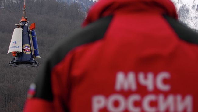Поисково-спасательные службы МЧС России. Архивное фото Поисково-спасательные службы МЧС России. Архивное фото