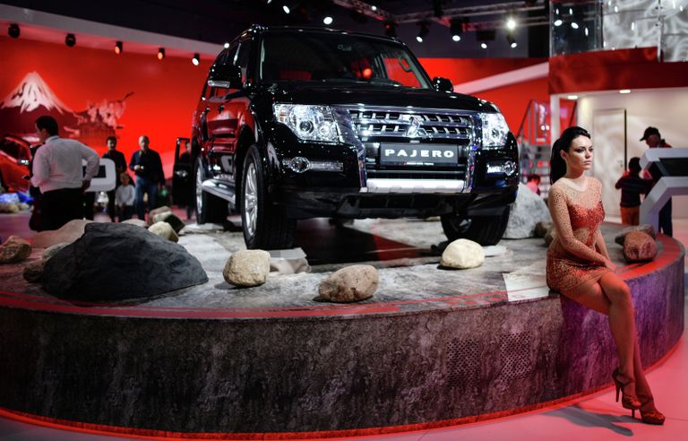 Автомобиль Mitsubishi Pajero на Московском международном автомобильном салоне Автомобиль Mitsubishi Pajero на Московском международном автомобильном салоне