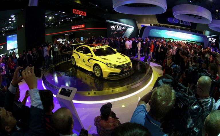 Концепт-кар Lada WTCC на Московском автомобильном салоне Концепт-кар Lada WTCC на Московском автомобильном салоне