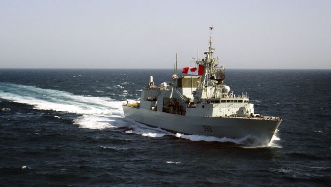 Канадский военный корабль Toronto. Архивное фото Канадский военный корабль Toronto. Архивное фото