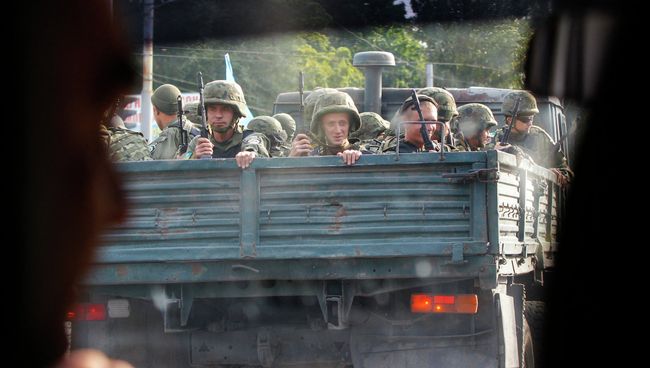 Украинские военные в Мариуполе Украинские военные в Мариуполе