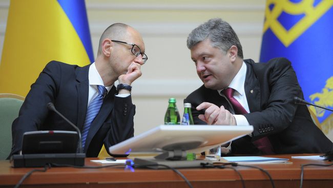 Арсений Яценюк и Петр Порошенко. Архивное фото Арсений Яценюк и Петр Порошенко. Архивное фото