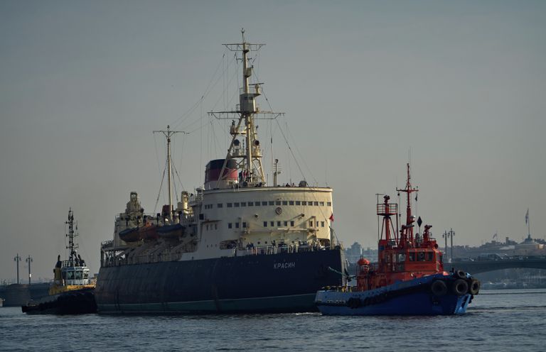 Отправка ледокола Красин на ремонт в город Кронштадт на Морской завод Отправка ледокола Красин на ремонт в город Кронштадт на Морской завод