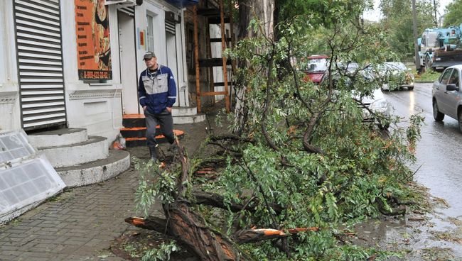 Последствия урагана в Ростовской области. Архивное фото Последствия урагана в Ростовской области. Архивное фото