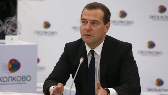 Председатель правительства РФ Дмитрий Медведев, архивное фото