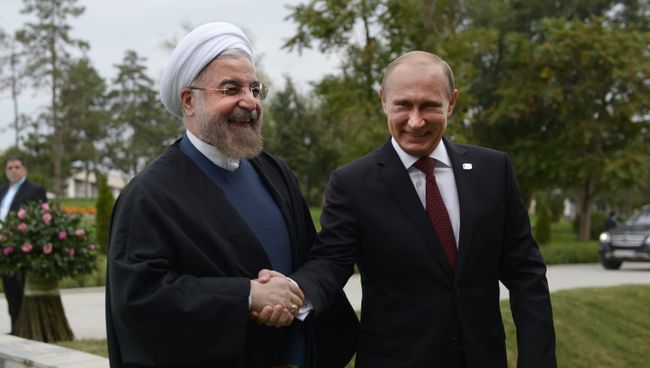 Президент Российской Федерации Владимир Путина с Президентом Ирана Хасаном Рухани. Архивное фото. Президент Российской Федерации Владимир Путина с Президентом Ирана Хасаном Рухани. Архивное фото.