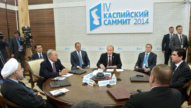 В.Путин принимает участие в четвертом Каспийском саммите