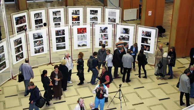 Открытие фотовыставки о гуманитарной катастрофе на юго-востоке Украины в Белграде, Сербия Открытие фотовыставки о гуманитарной катастрофе на юго-востоке Украины в Белграде, Сербия