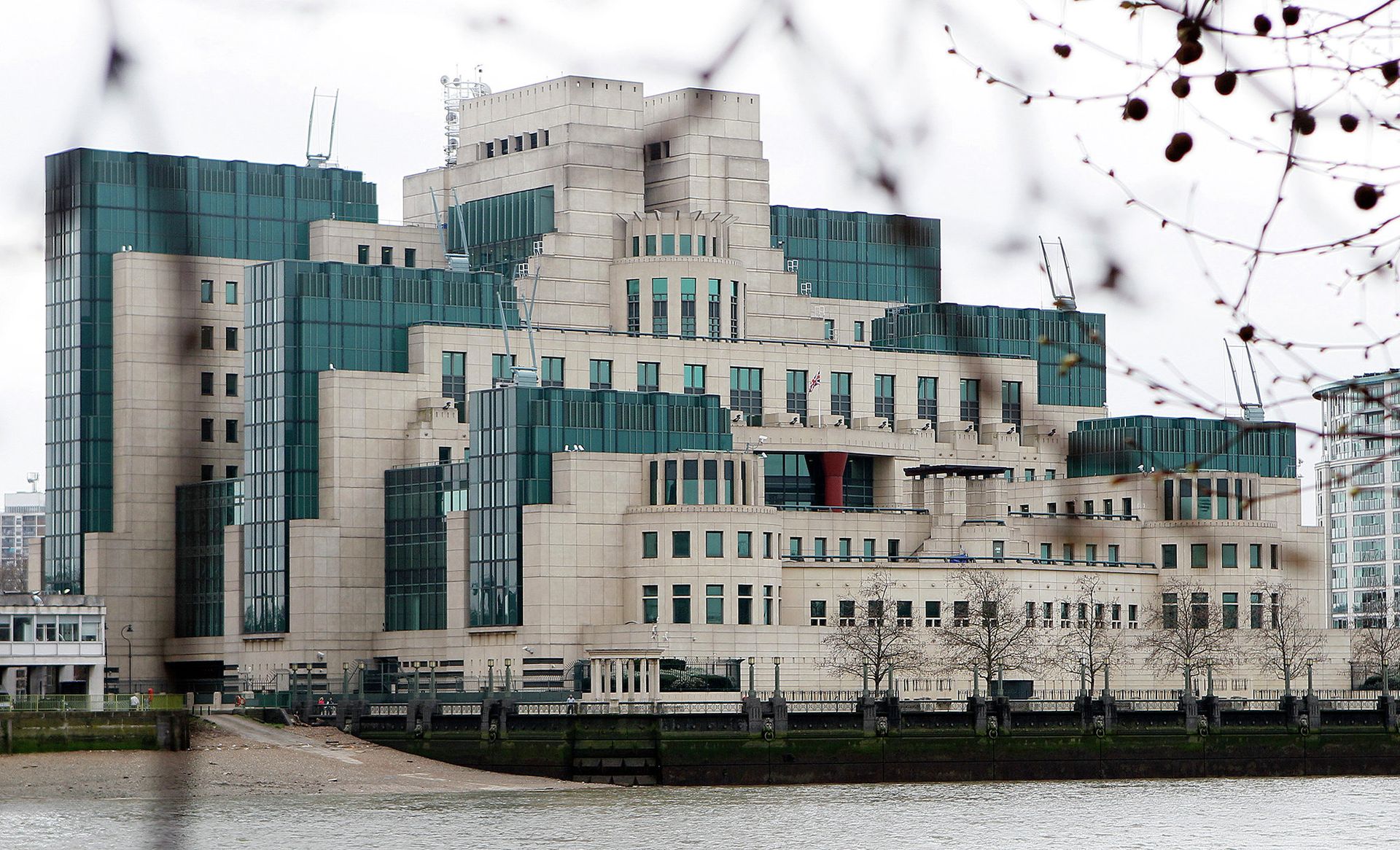 Штаб-квартира внешней разведки Великобритании MI6 в Лондоне Штаб-квартира внешней разведки Великобритании MI6 в Лондоне - РИА Новости, 1920, 17.08.2023